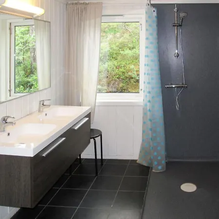 Julie By Interhome Eikelandsosen